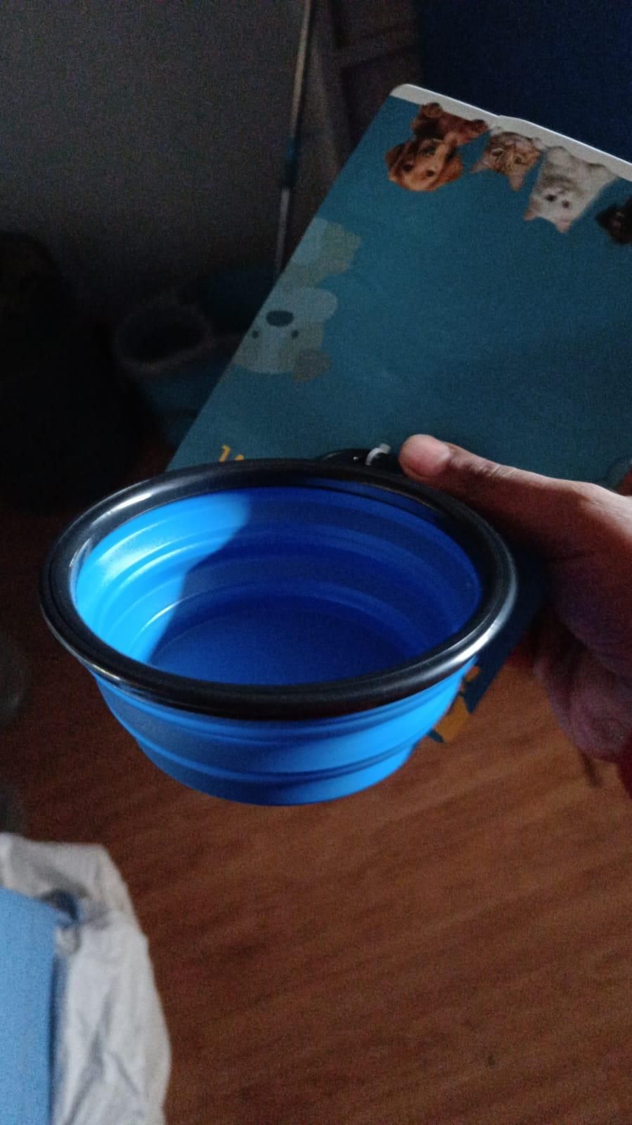 Foldable Silicone Pet Feeding Bowl – Portable, Lightweight & Collapsible Pet Water & Food Dish