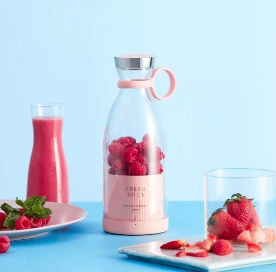 Travel Portable Mini Juice Blender - USB Rechargeable, Lightweight Personal Juicer Bottle